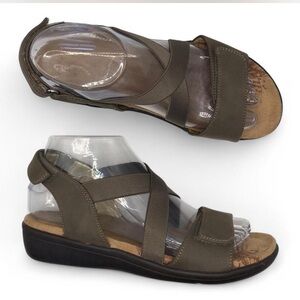 Hush Puppies Women’s Soft Style Sandal